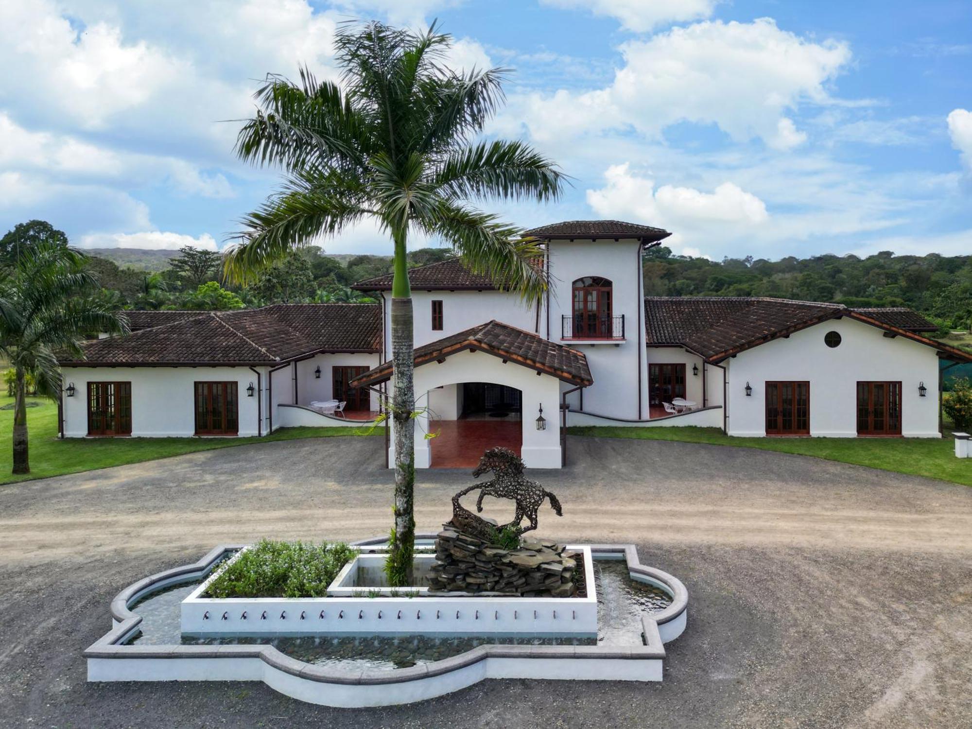 El Lugar Tigre (Heredia) Exterior foto